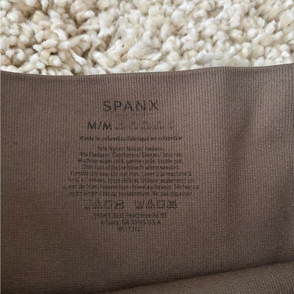 Spanx Leopard Print Stretch Pull On Seamless Cropped Pants Leggings Medium - Picture 4 of 7